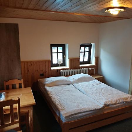 Penzion U Hrocha Lucany nad Nisou Luaran gambar