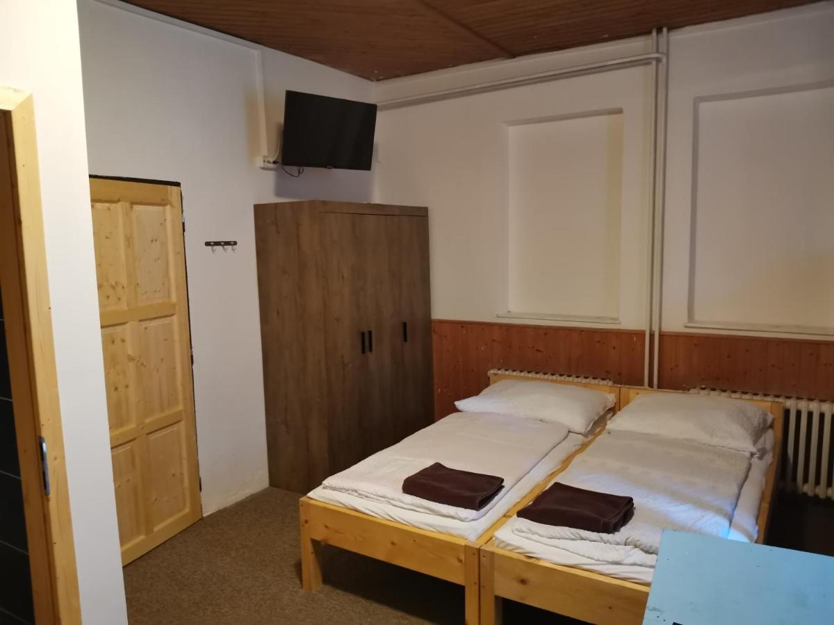 Penzion U Hrocha Lucany nad Nisou Luaran gambar