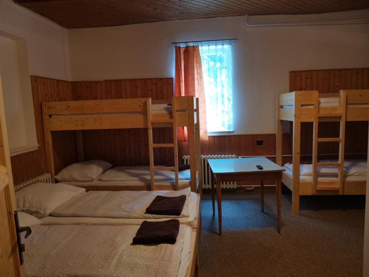 Penzion U Hrocha Lucany nad Nisou Luaran gambar