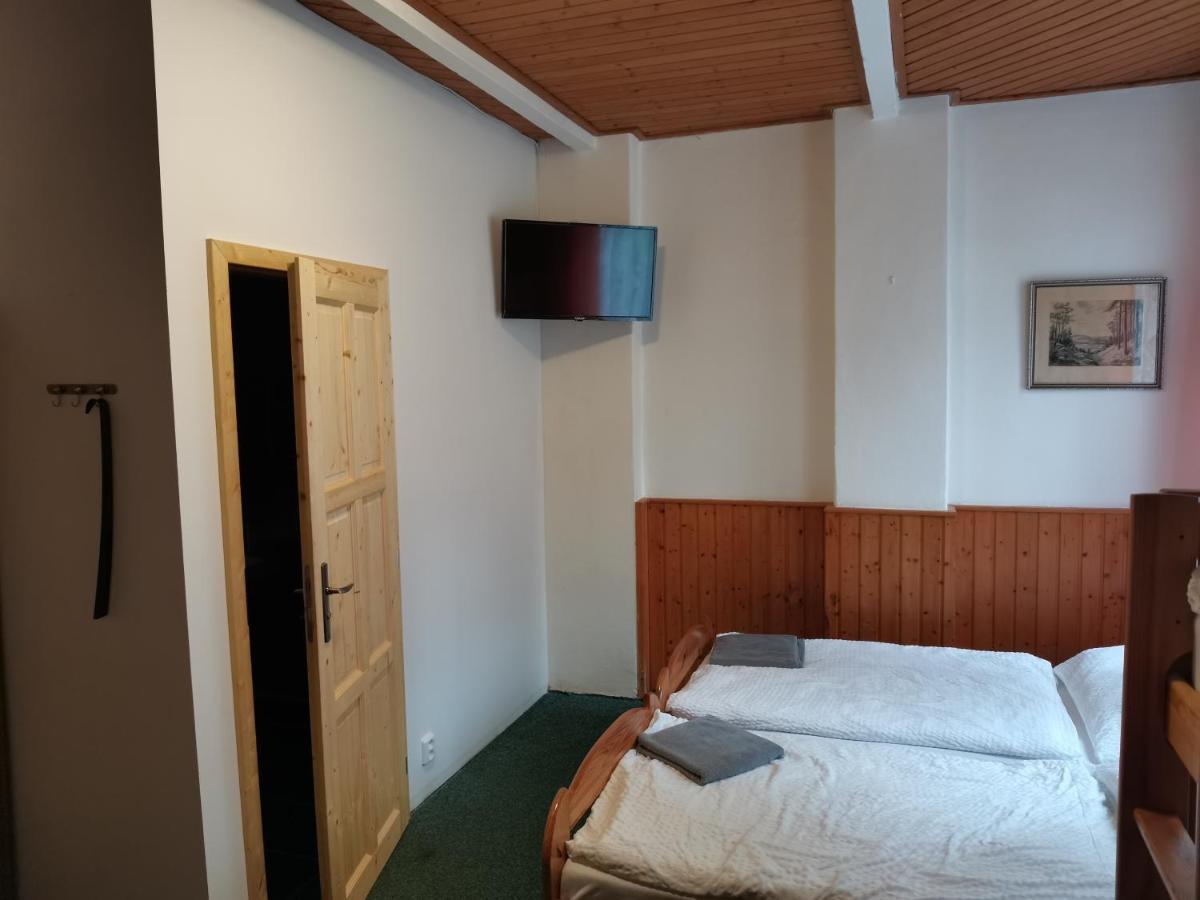 Penzion U Hrocha Lucany nad Nisou Luaran gambar